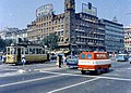 1963年哥本哈根市政府广场前的哥本哈根轻轨电车。