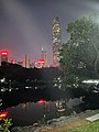 于荔枝公园拍摄的地王大厦和京基100夜景图