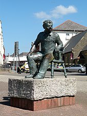 Statue of Thomas in the Maritime Quarter, Swansea