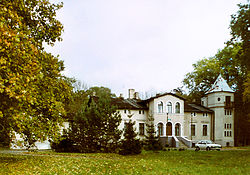 Manor house in Uchorowo