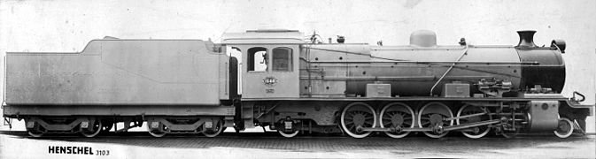 Henschel builder's picture of no. 1548, 4th batch, with pop valves and Type MT tender, c. 1929
