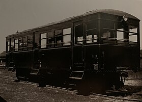 臺灣鐵路小型汽油客車キハ1型，1930年日本車輛製造。拍攝於1930年到1945年之間。