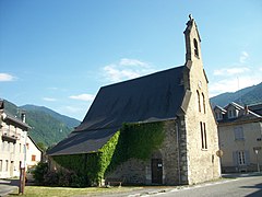 圣艾蒂安小教堂（法语：Chapelle Saint-Étienne de Barcugnas）