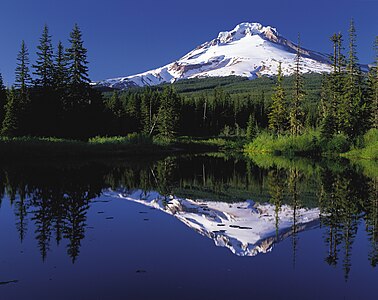 129. Mount Hood is the highest summit of Oregon.