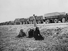 Tractor-semitrailers (along the Persian Corridor, some time in 1943)