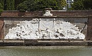 The bas-relief of François Lucas.