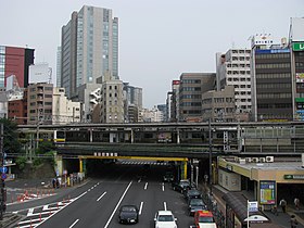 饭田桥交差点远望饭田桥。