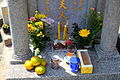 香港柴湾坟场重阳扫墓香烛祭品