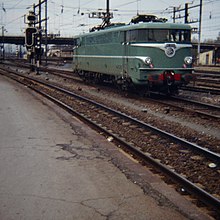 BB 25100 évoluant en gare de Thionville (Moselle)