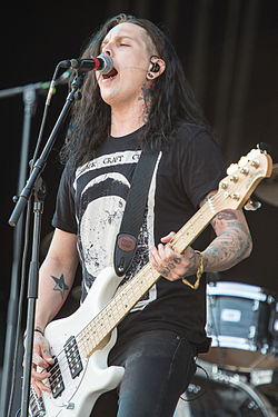 Falling_in_Reverse-Rock_im_Park_2014-_by_2eight_DSC9258.jpg