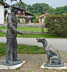 Thomas Mann with Bauschan, sculpture by Quirin Roth in Gmund am Tegernsee, 2001