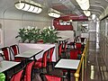 「西日本光」號的新型自助餐餐車用餐區