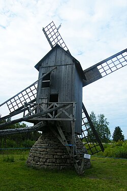 Eemu windmill in Linnuse