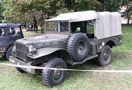 ModelFun's favorite picture for the lead (infobox), from 2 July 2020 until 8 November 2020 — a three-quarter driver's side view, conspicuously obstructed by a white ribbon running in the foreground all across the truck