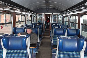“英国铁路2型客车（初始型号）”开放式旅行二等座车内部，2012年4月14日拍摄。