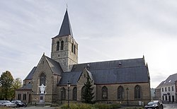 Sint-Amanduskerk in Denderhoutem