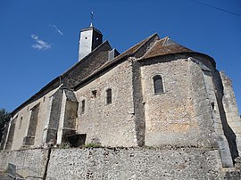 The church in Neuillé-le-Lierre