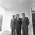 约翰·肯尼迪兄弟：1963与美国司法部长罗伯特·弗朗西斯·肯尼迪和参议员泰德·肯尼迪在白宫的合照