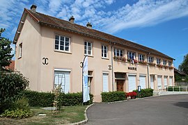 The town hall in Boinville-le-Gaillard