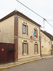 The town hall in Épineau-les-Voves
