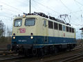 采用海蓝色/米色涂装、带有旧版德铁徽章的的140 423号机车于科布伦茨德国铁路博物馆（德语：DB Museum Koblenz）（2010年）