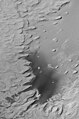 斯基亚帕雷利撞击坑内西北方靠近赤道的撞击坑。
