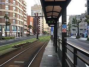 往市役所方向的月台(2018年5月)
