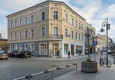 Renovated facade on Dworcowa and Sienkiewicza Streets