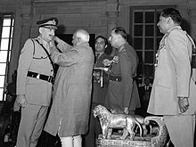 Manekshaw receives the field marshal's rank from the President of India, VV Giri, at the Rashtrapathi Bhavan, the President's residence.