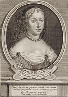 Black-and-white engraving, face of a young woman. She is wearing large pearls on her neck and a gown with a deep cleavage. Her hair is fashioned into curls.