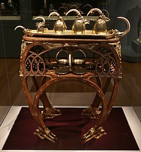 Coffee serving table (1907) (Cleveland Museum of Art)