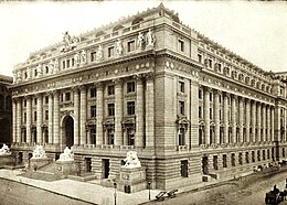 The northern and western facades of the Custom House in 1912