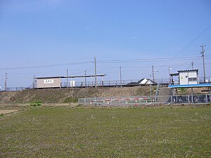 车站西出口远景（2007年2月25日）