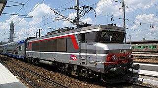 An Arzens-designed "broken nose" style of locomotive for the French Railways (SNCF), from a family of locomotives built from the late 1960s into the 1970s. Arzens was responsible for the design of French rail locomotives from the 1940s up to the 1970s.