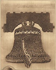 "The Human Liberty Bell", 25,000 people