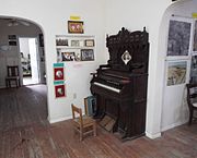 Diferent room inside the Schnepf House.