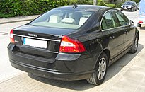 Rear passenger side view of black S80