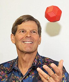 Roger von Oech with the Ball of Whacks, presenting at a creativity seminar in London (2008)