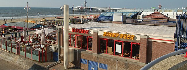 Photograph of Binky Beer in Scheveningen, The Hague, Netherlands. Taken summer 2006 by Svyatoslav.